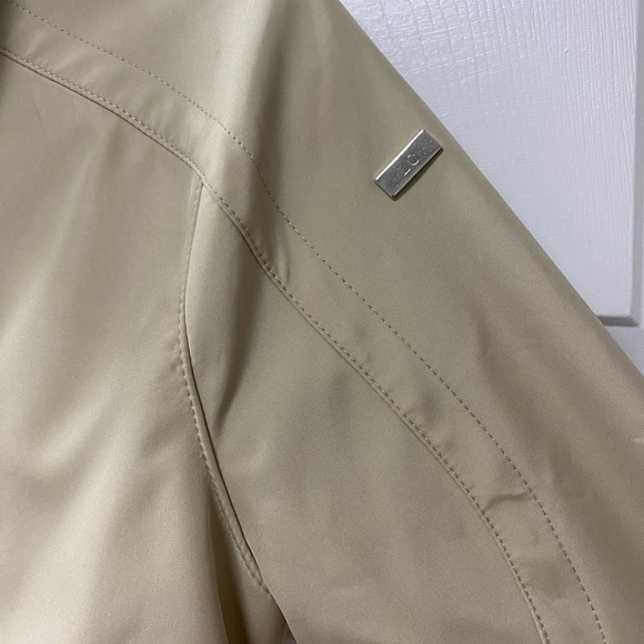 LIZ CLAIBORNE Belted Button Khaki Trench Coat With Removable Liner EUC - Medium - Picture 4 of 6